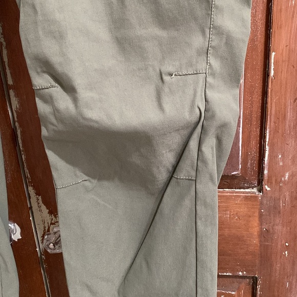 MEC hiking pants olive green - Picture 3 of 6